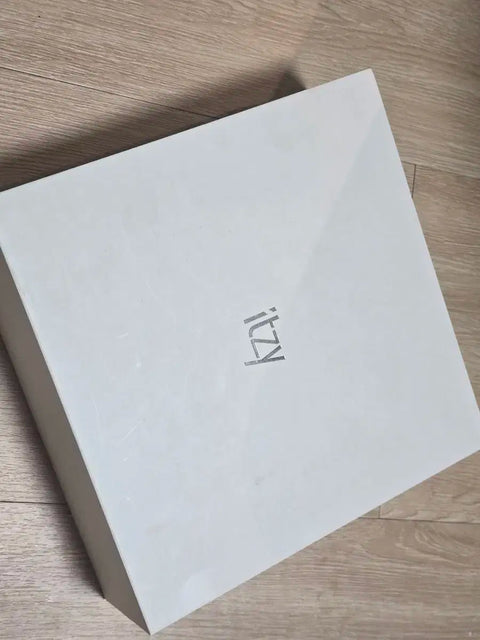 ITZY light stick Light Ring Version 1 Lightning Bong for sale