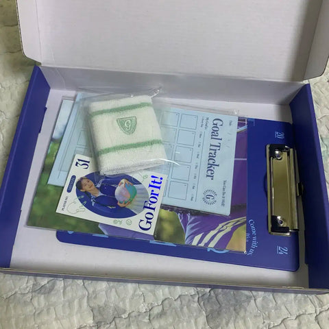(G)I-DLE 2024 Season's Greetings Sig (photobook/goods) Transfer/Sale