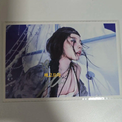 NMIXX Kyujin unsigned autographed postcard