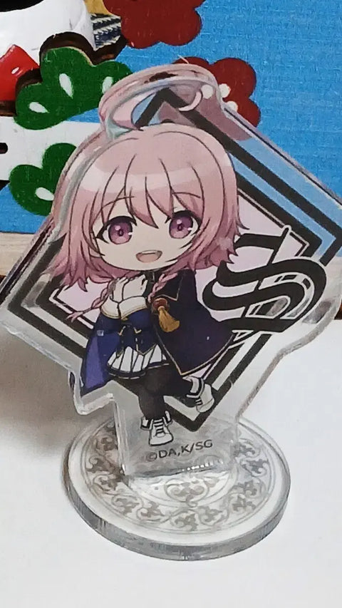 Shadow Eminence Acrylic Stand