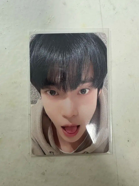 Doyoung Universe IZW sale