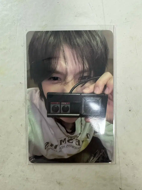 Selling Shotaro mega-oppai mini photo cards.