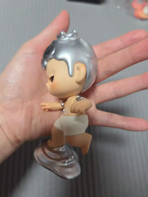 Pop Mart Kubo Sunset City Corrosion Figure