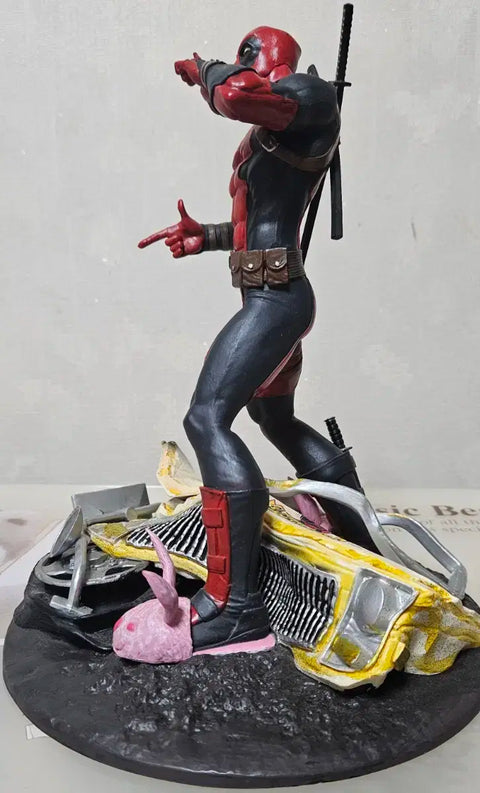 Diamond Select Taco Truck Deadpool Action Figure