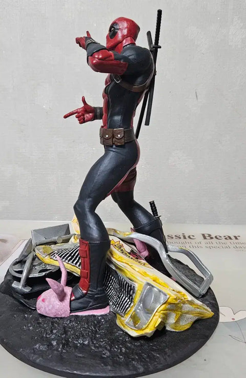 Diamond Select Taco Truck Deadpool Action Figure