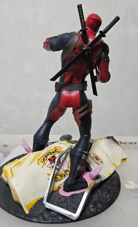 Diamond Select Taco Truck Deadpool Action Figure