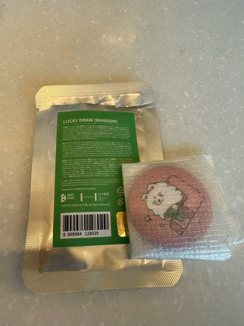 TXT horned TXT pop-up lucky draw can badge Yong-meong