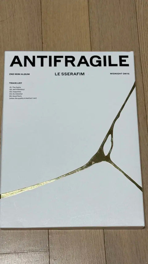LE SSERAFIM 2nd Album ANTIFRAGILE