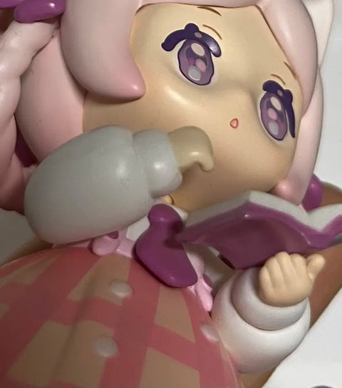Niniz Love Island Season 2 Pink Cherry Blossom Figure