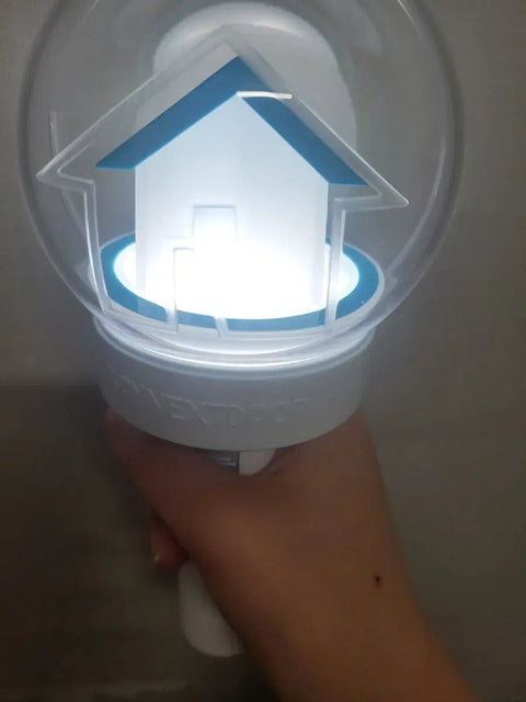 Urgent sale)))) BONXDO Light Stick for sale!!!!