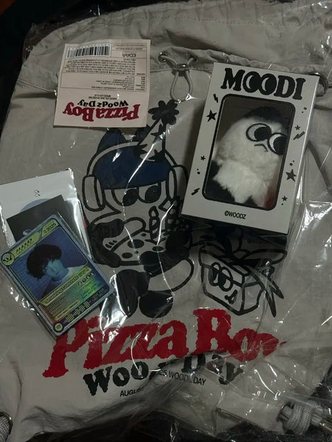 Woods Pop-up Pizza Boy String Bag + Moody Doll Keyring