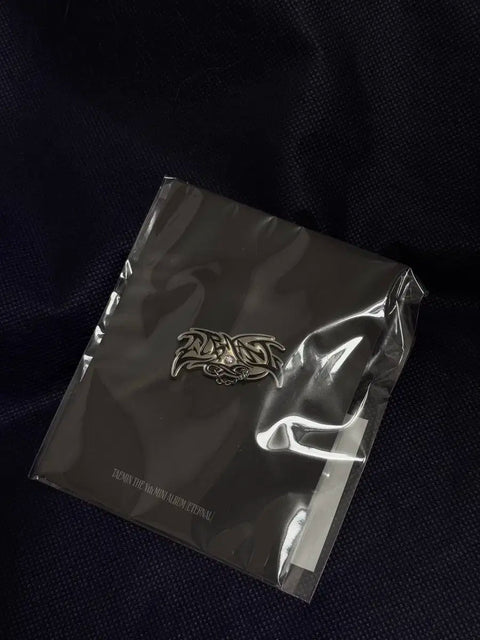Taemin Eternal Badge, new item