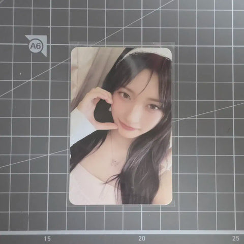IVE Lee Seo Secret Loved Album Photocard