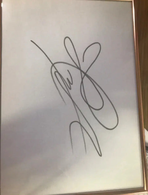 BTS V Autographed Signature