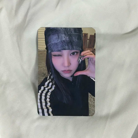 Youngseo famous Makestar benefit unreleased photo card transfer