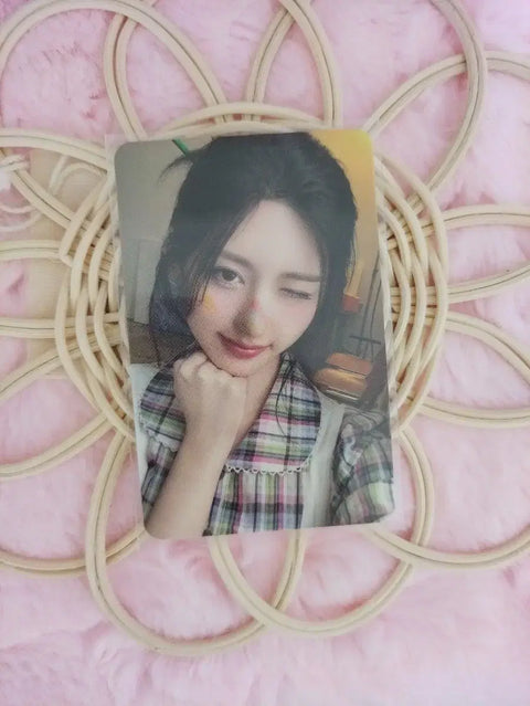 IVE Gaeul 2024 Season's Greetings photocard for sale!