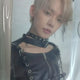 Selling Choi Yeonjun photocards as a set