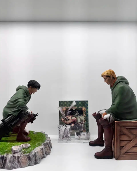 Attack on Titan Levi & Erwin Resin Figure