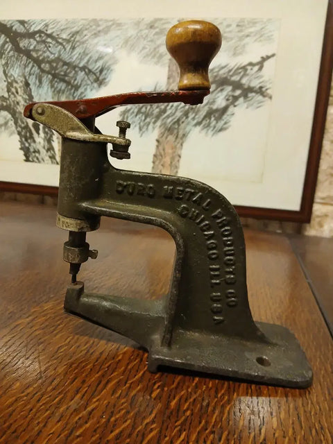 DURO METAL Chicago Eyelet Press Tool