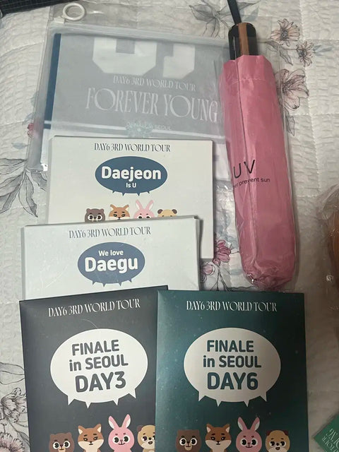 DAY6特典、傘、タオル一括譲渡
DAY6特典, 傘, タオル一括譲渡
DAY6 special gifts, umbrella, towel all together transfer