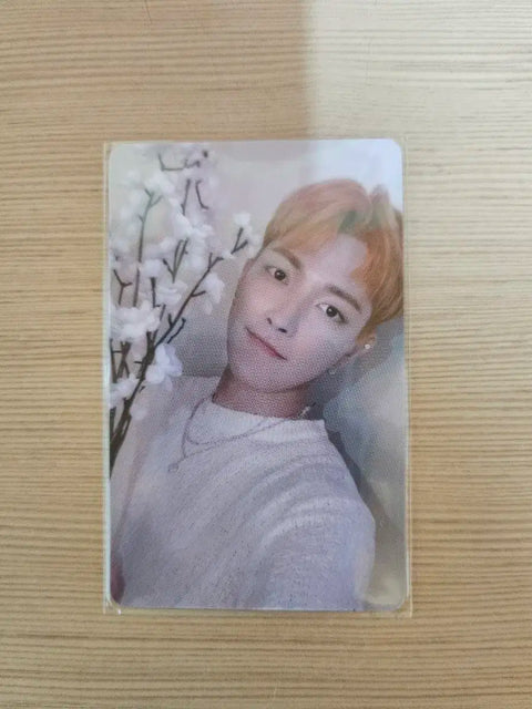 Ateez Hongjoong photocard Music Art Lucky Draw