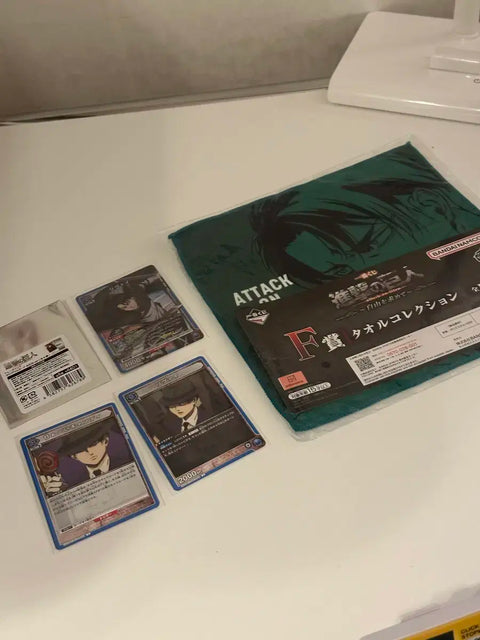 Attack on Titan Levi Photocards & Handkerchief Set
