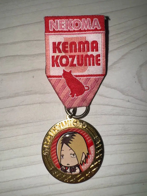 Haikyuu Kozume Kenma metal badge