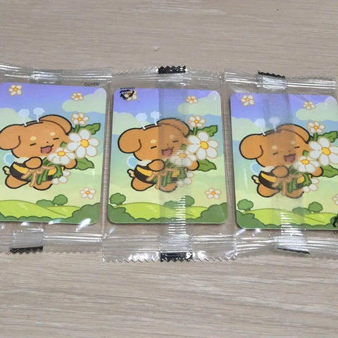 I'm selling a set of three Pixel Lee Honeybee Duckgae photocards.