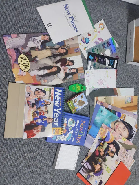 Selling NewJeans Season's Greetings 2023, no photocard.