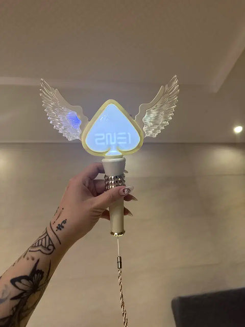 2NE1 light stick