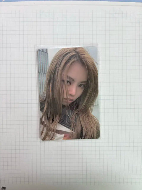 Bailey Famous Album Photocard