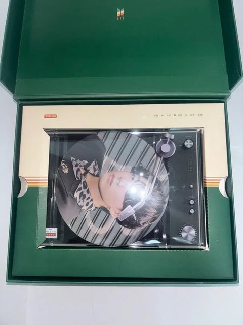 Selling BTS 2021 Season's Greetings!