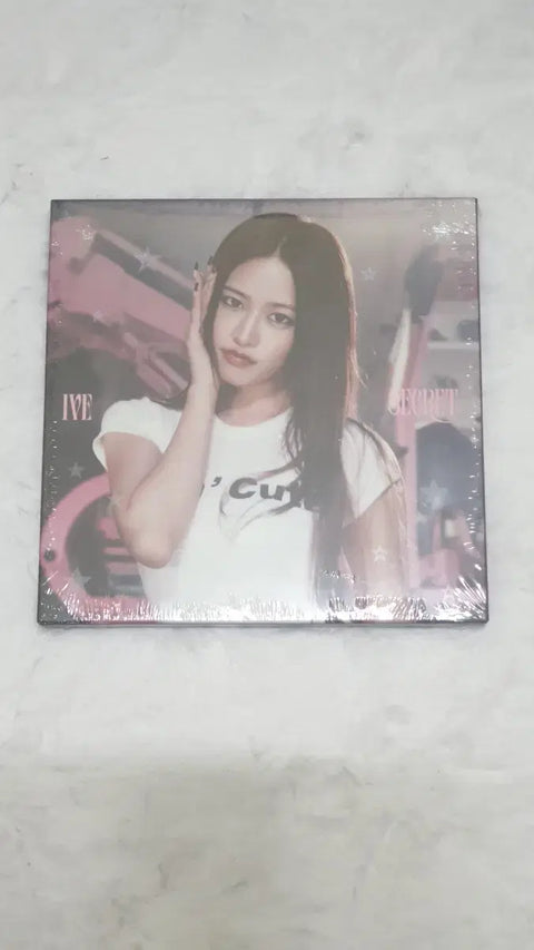IVE Secret Album Digipack Ahn Yujin version