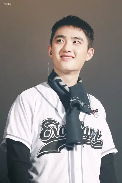 EXO D.O. Doh Kyungsoo Baseball Uniform 1