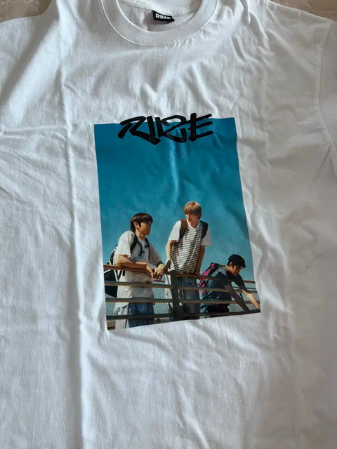 Rise autograph signed T-shirt transfer