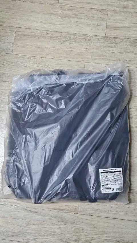 Selling Hololive HoloX 3rd Anniversary Bag.