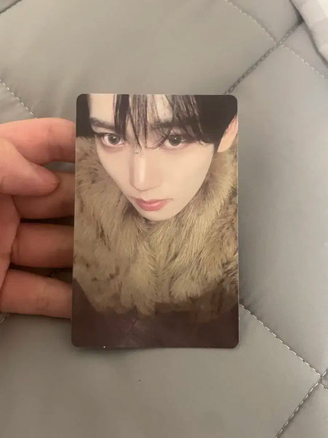 ZEROBASEONE Han Yujin photocard blue album