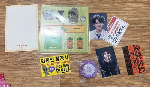 Kkukku Sauna Kkukttugi Acrylic Stand 3-Piece Set Jungkook