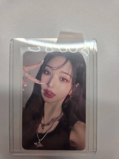 Selling IVE Jang Wonyoung photocard