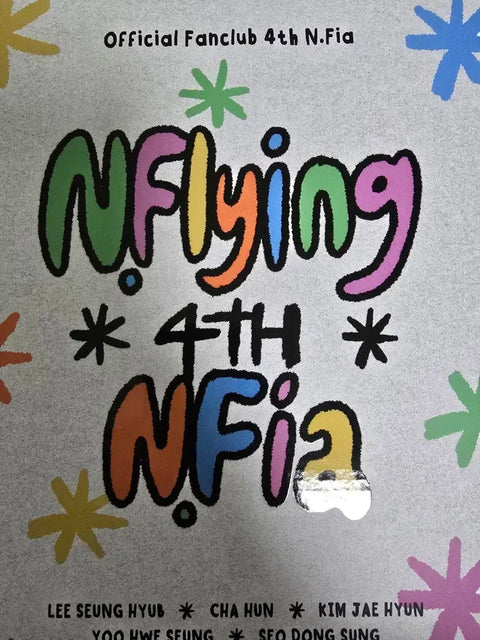 I'm selling N.Flying's 4th official fan club kit.