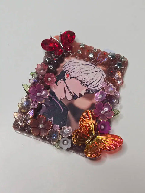 43. Butterfly Garden Decoden Top Loader Decoration