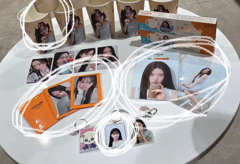 Ahn Yujin Maxim photocard goods