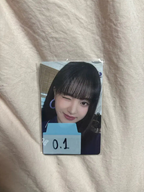Selling Lee's Papa John's photocard.