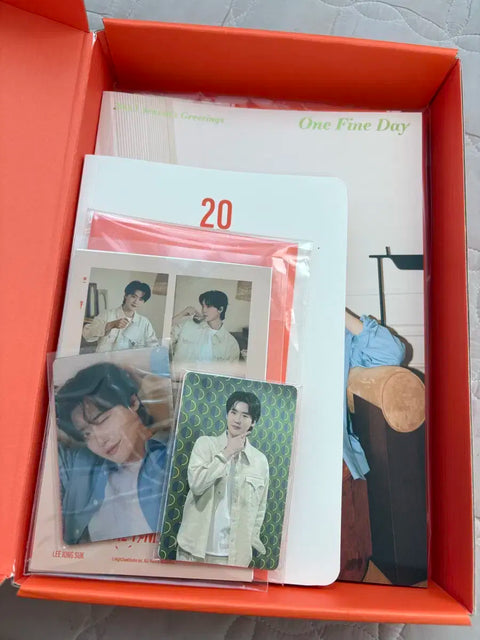 Lee Jong-suk 2023 Season's Greetings