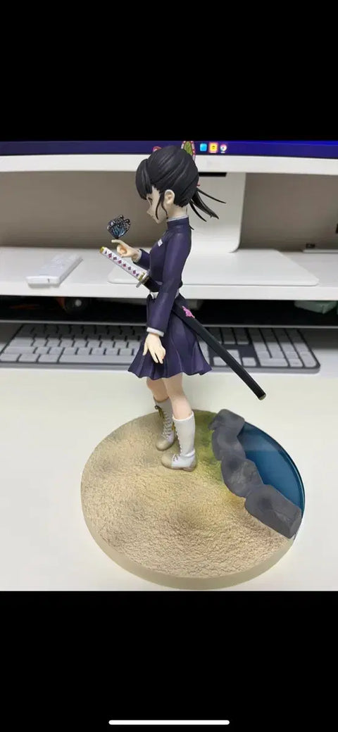 Pet Company Demon Slayer Kanao Figure