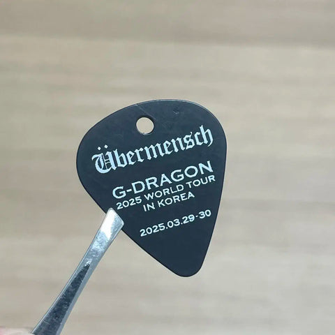 GD concert guitar pick