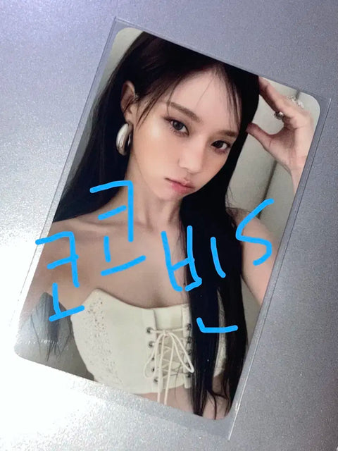 Selling aespa concert Winter hobo bag photocard MD Axis Line.