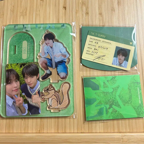 DICON Liku A Acrylic Stand, Photocards Bundle