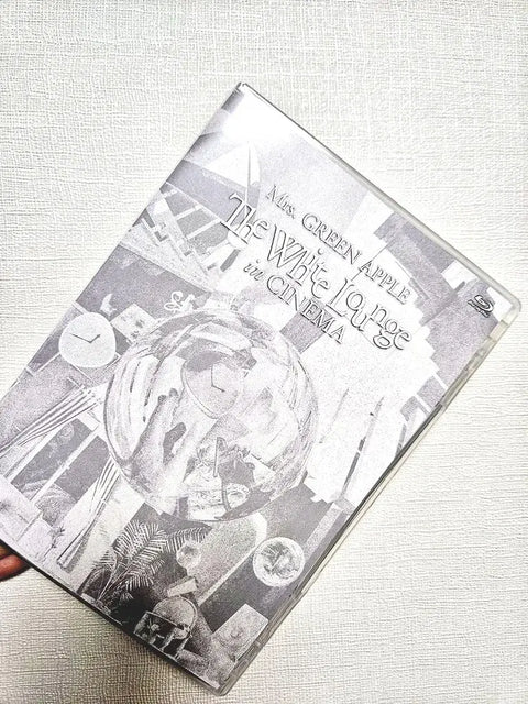 Mrs. Green Apple White Lounge Blu-ray