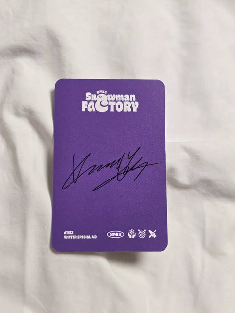 ATEEZ Yeosang Winter Back Signed Photocard Benefit